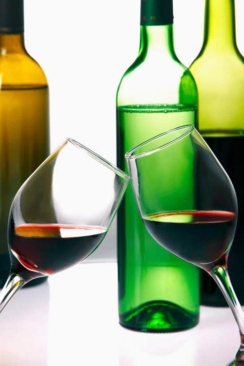 反射,高脚杯,影子,红酒杯,白葡萄酒,酒类,两杯,红酒瓶,玻璃制品,酒